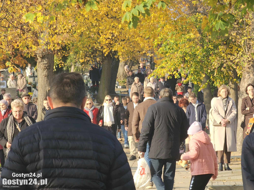 Wszystkich Świętych na gostyńskim cmentarzu