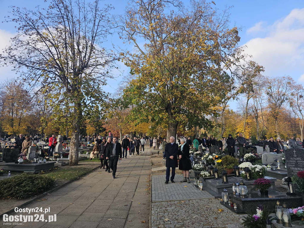 Wszystkich Świętych na gostyńskim cmentarzu