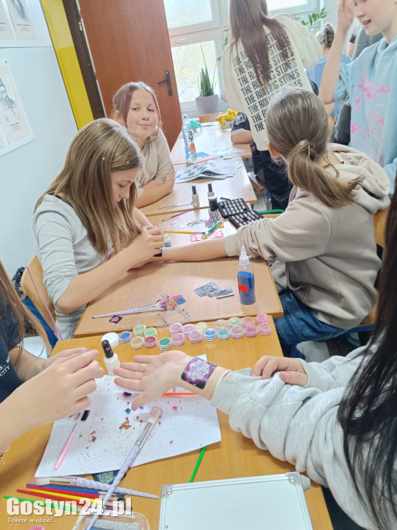 Festyn charytatywny w gostyńskiej 