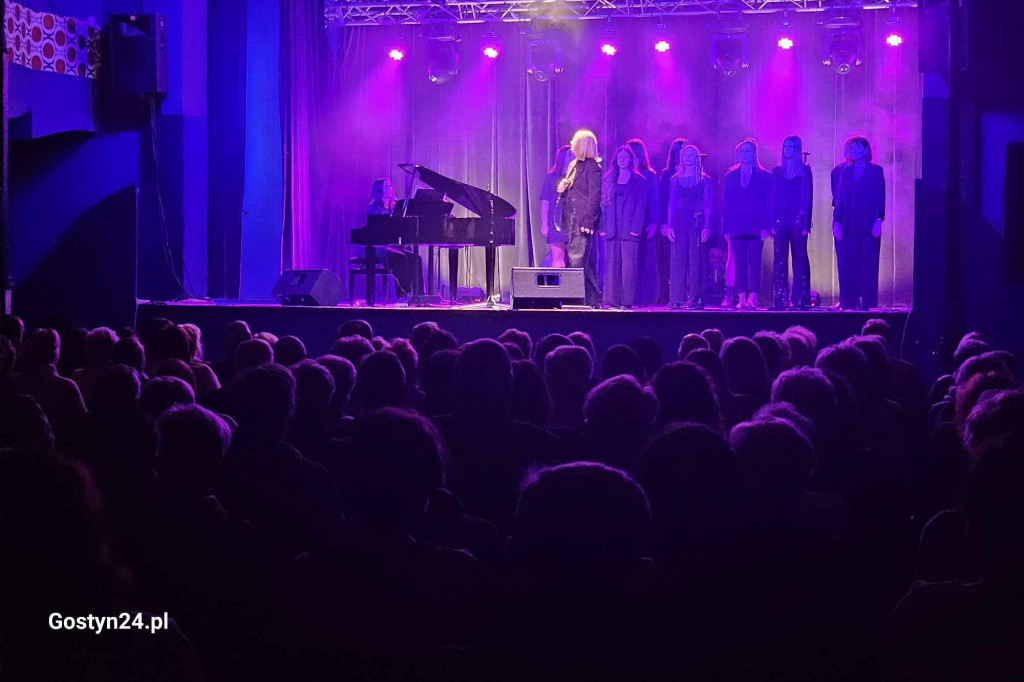 Koncert Studio Happy Singers w gostyńskim Hutniku