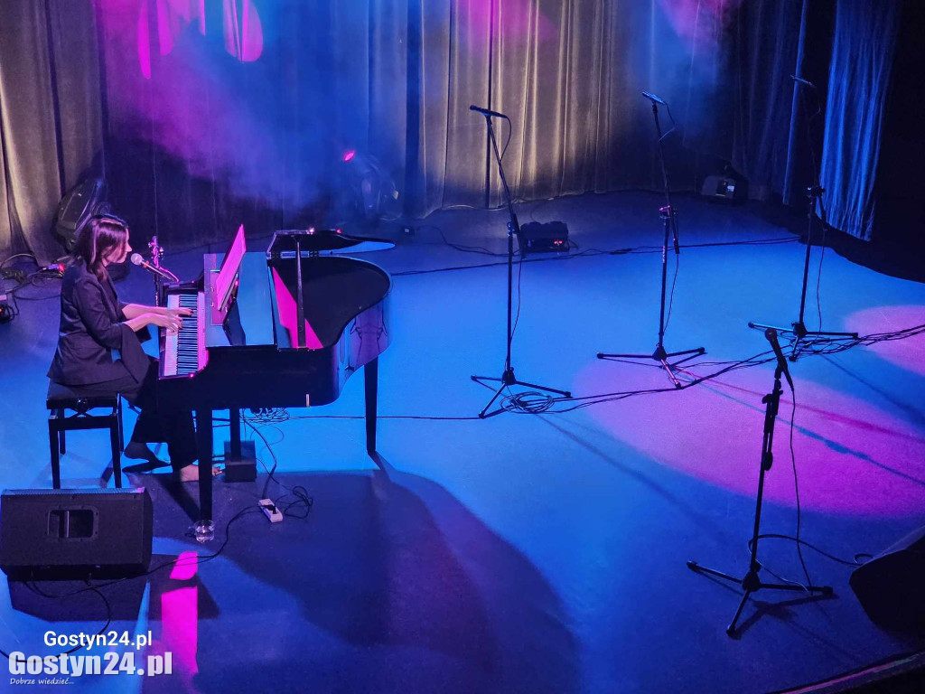 Koncert Studio Happy Singers w gostyńskim Hutniku