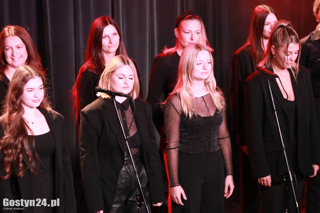 Koncert Studio Happy Singers w gostyńskim Hutniku