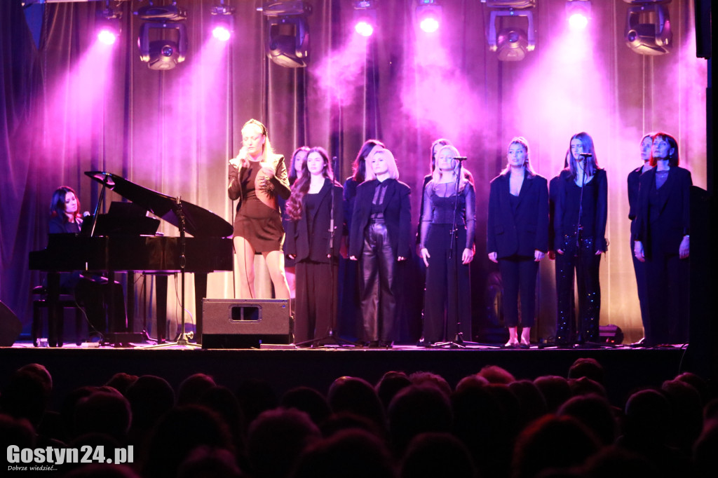 Koncert Studio Happy Singers w gostyńskim Hutniku