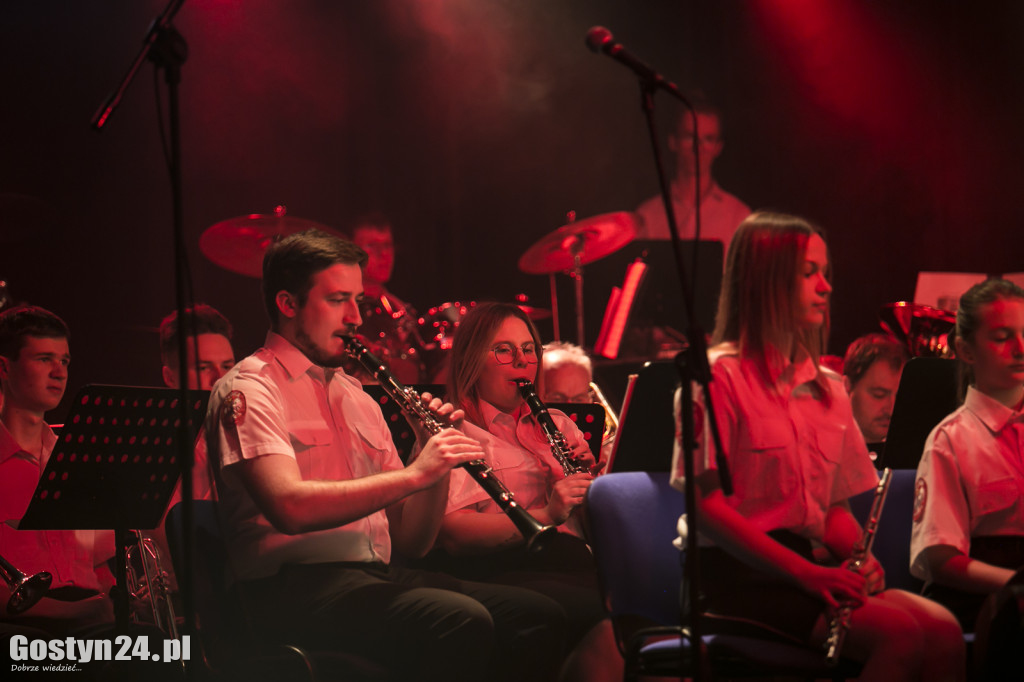 Koncert na zakończenie obchodów niepodległościowych w GOK Hutnik