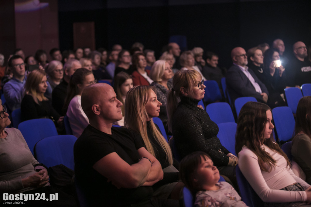 Koncert na zakończenie obchodów niepodległościowych w GOK Hutnik