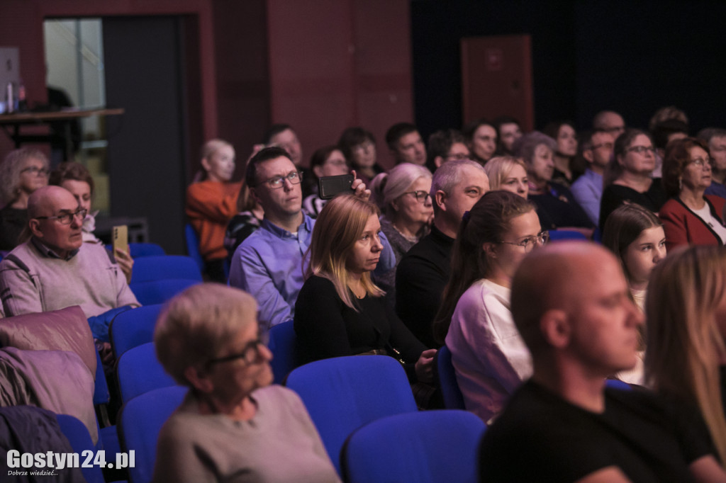 Koncert na zakończenie obchodów niepodległościowych w GOK Hutnik