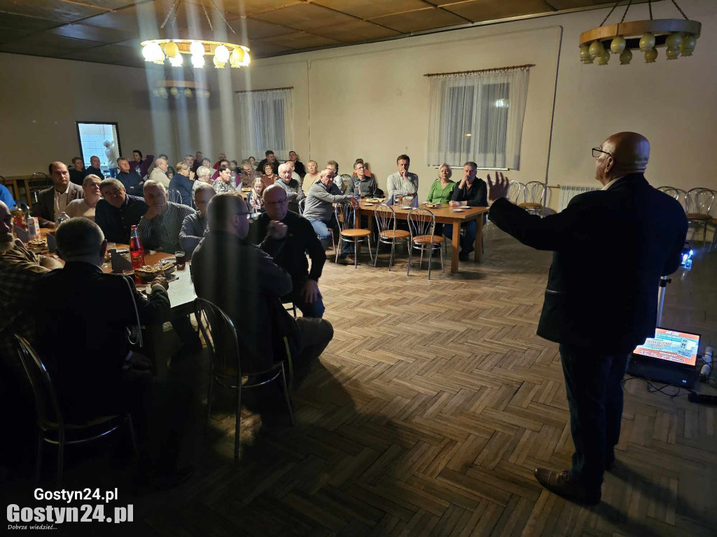 Spotkanie z Janem Niedzielą w Domu Strażaka w Piaskach