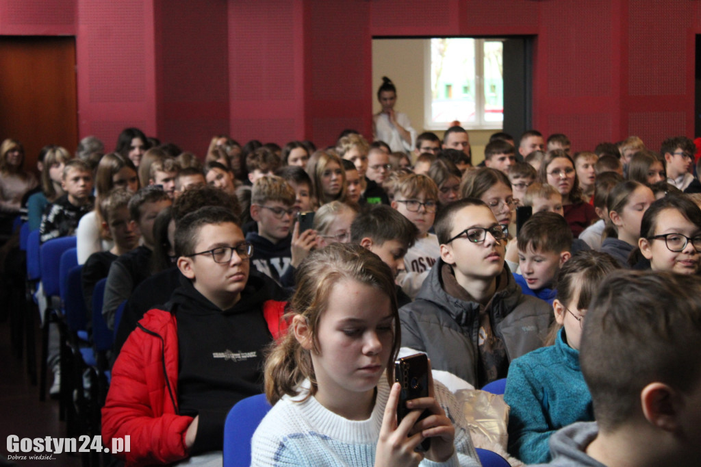 Spotkanie z Julią Szeremetą i Tomaszem Dylakiem