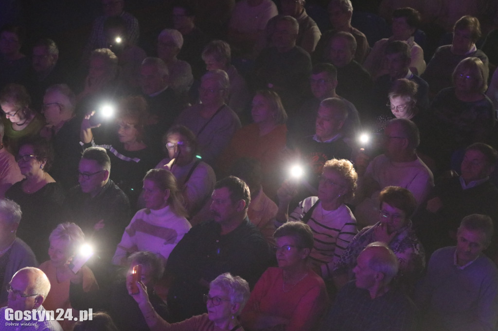 Koncert Szlagierowy Zawrót Głowy w Hutniku