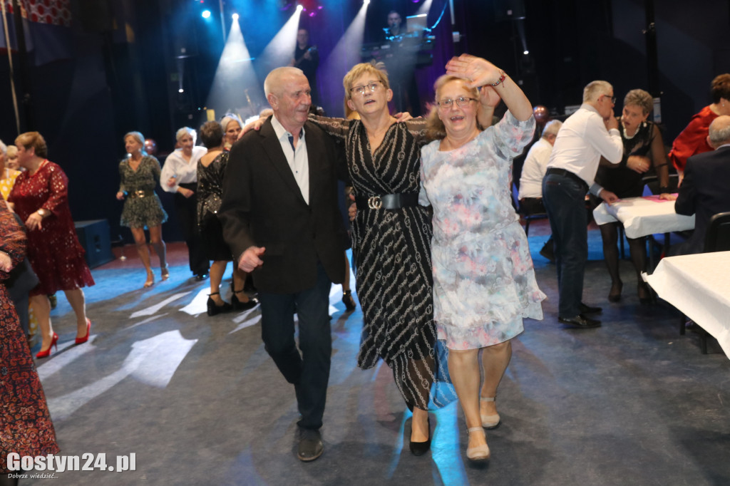 Andrzejki gostyńskich seniorów w GOK Hutnik