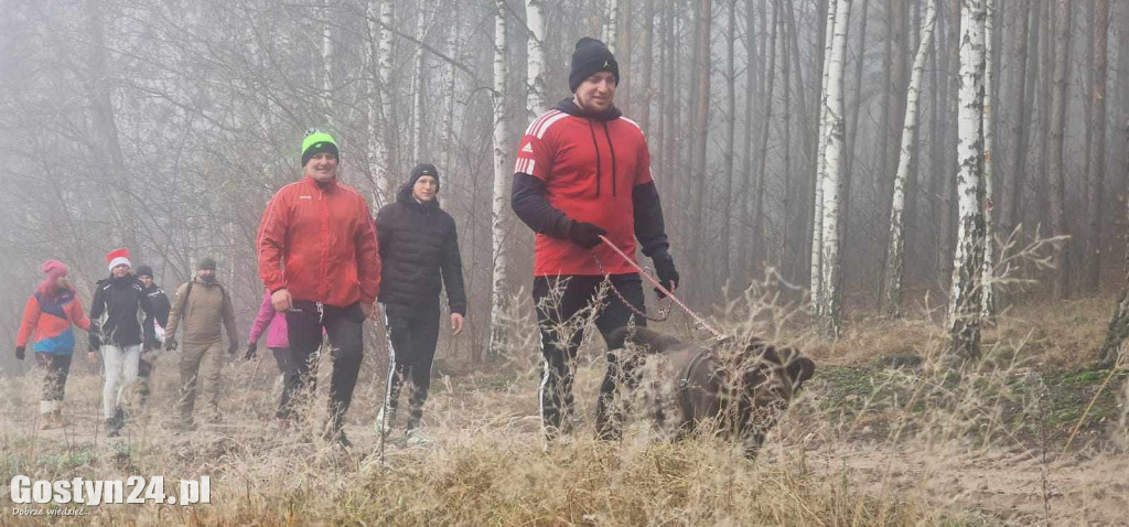 Mikołajkowy Marsz Nordic Walking w Dzięczynie