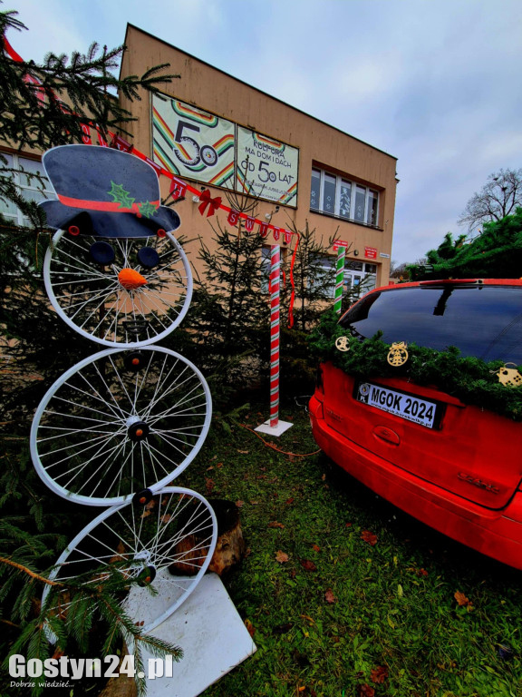 Świąteczna, klimatyczna fotościanka przed MGOK