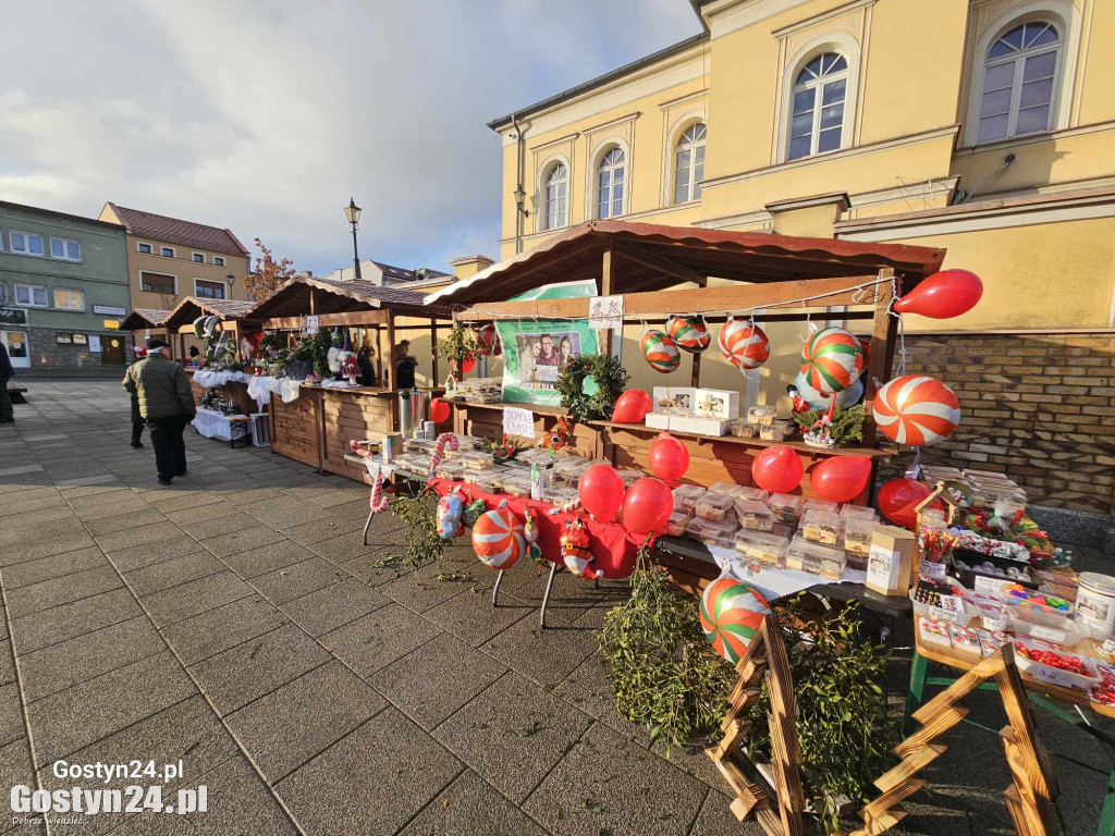 Jarmark bożonarodzeniowy na rynku w Krobi