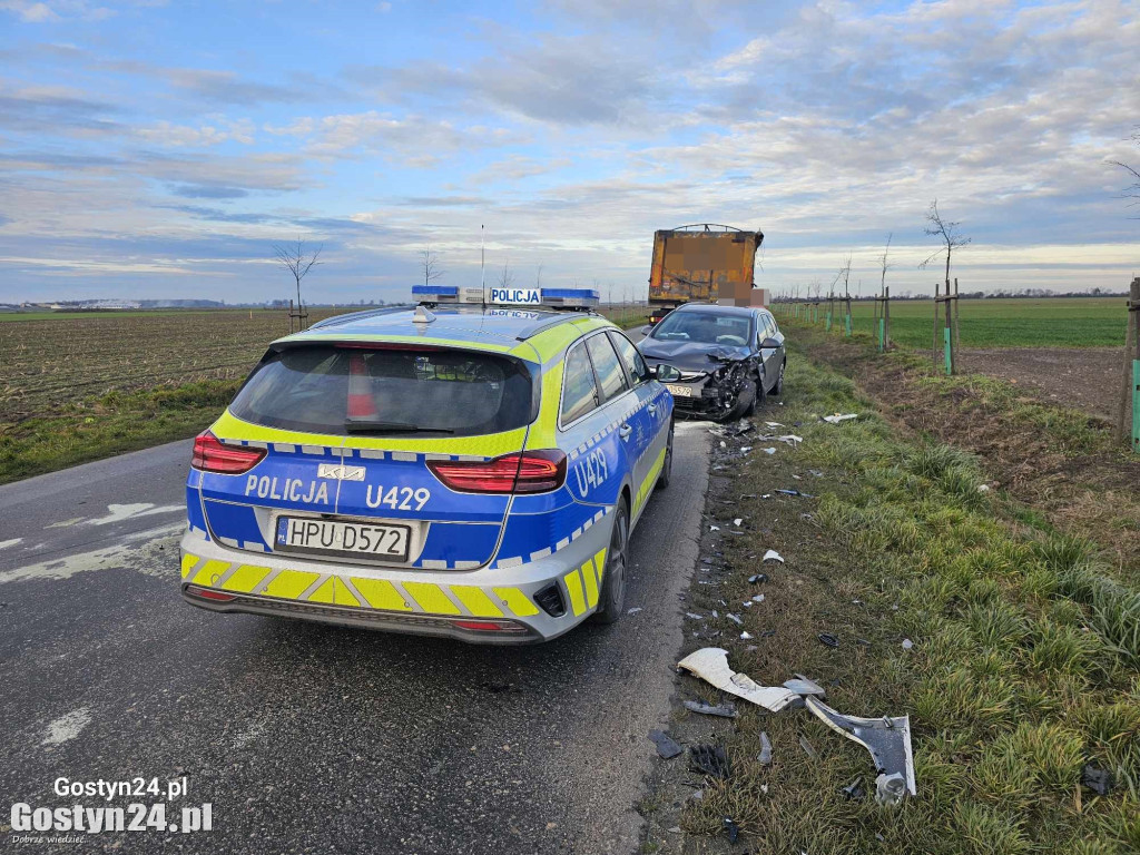 Zderzenie trzech pojazdów na trasie Gębice-Potarzyca