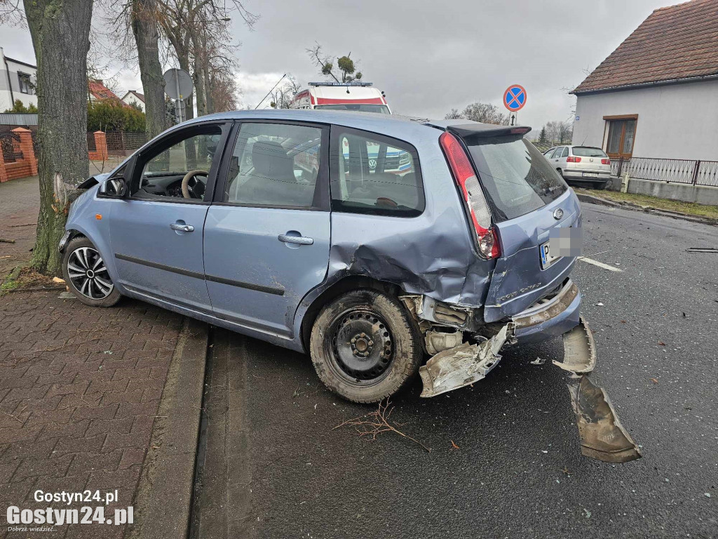 Zdarzenie drogowe na ul. Wrocławskiej w Gostyniu