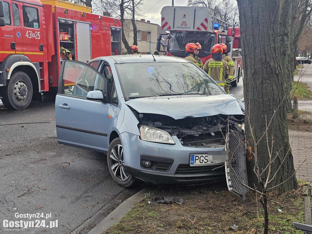 Zdarzenie drogowe na ul. Wrocławskiej w Gostyniu