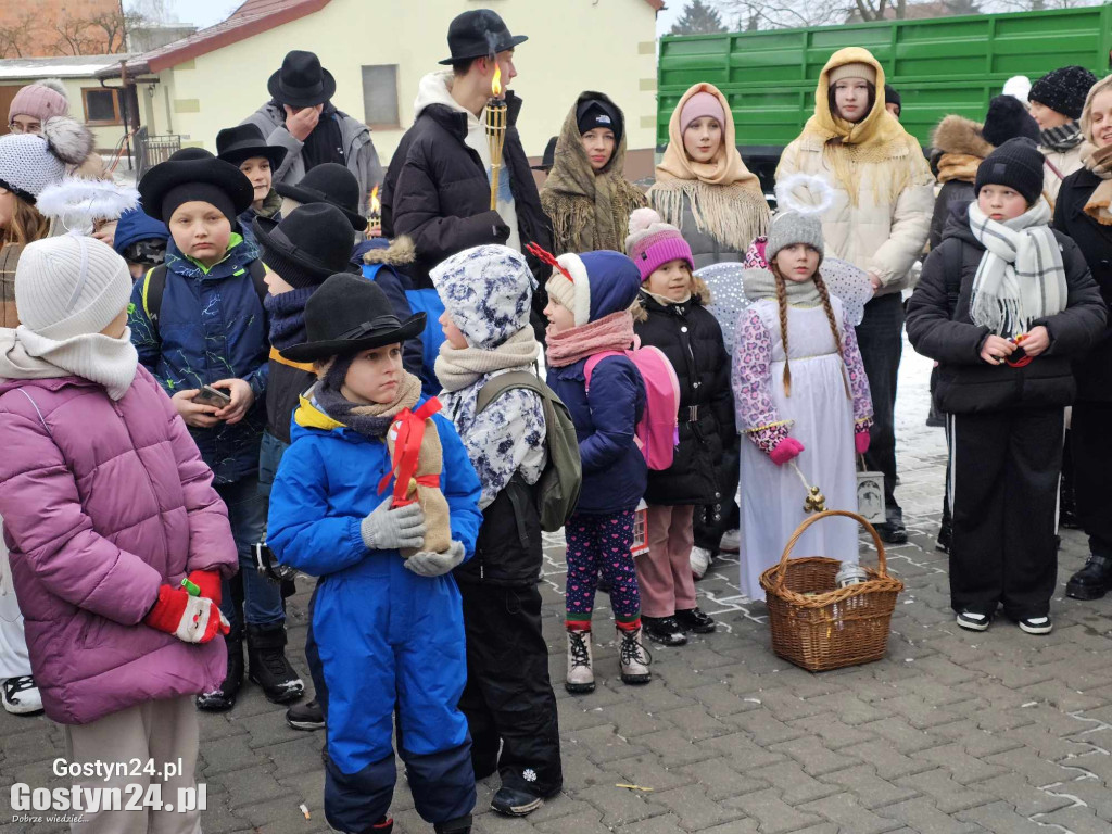 Kolędowanie z Biskupianami. Przyjechali bryczkami