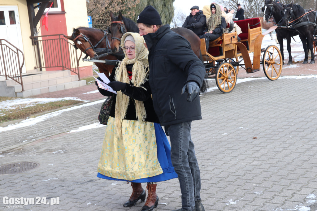 Kolędowanie z Biskupianami. Przyjechali bryczkami