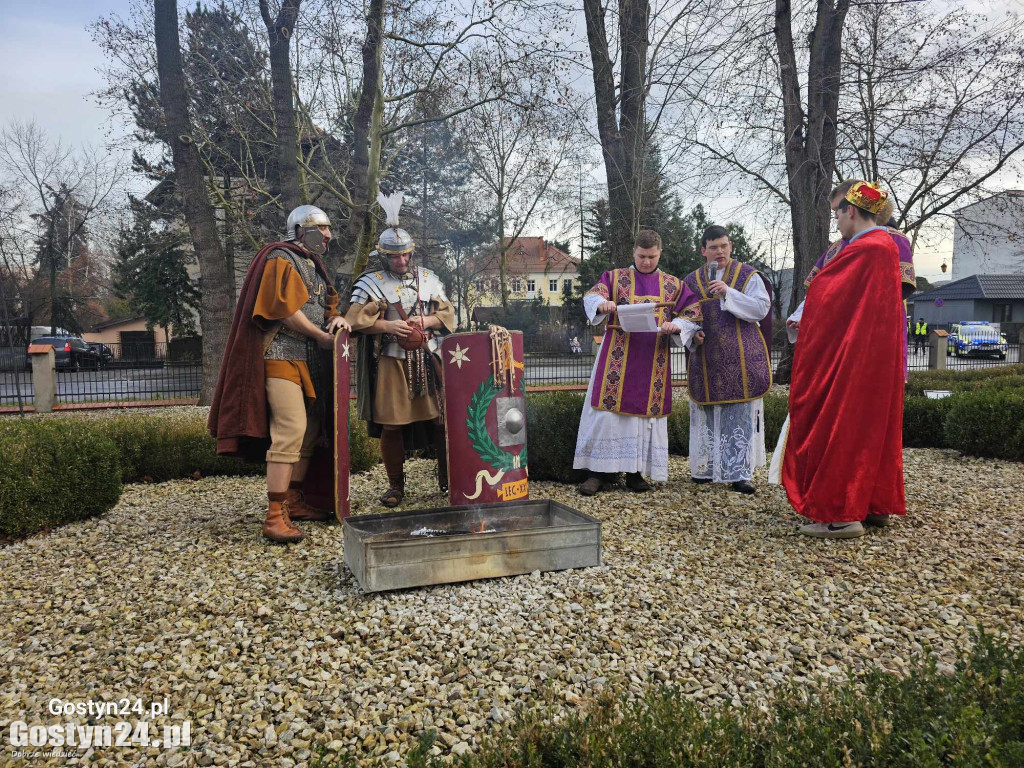Orszak Trzech Króli przeszedł ulicami Gostynia