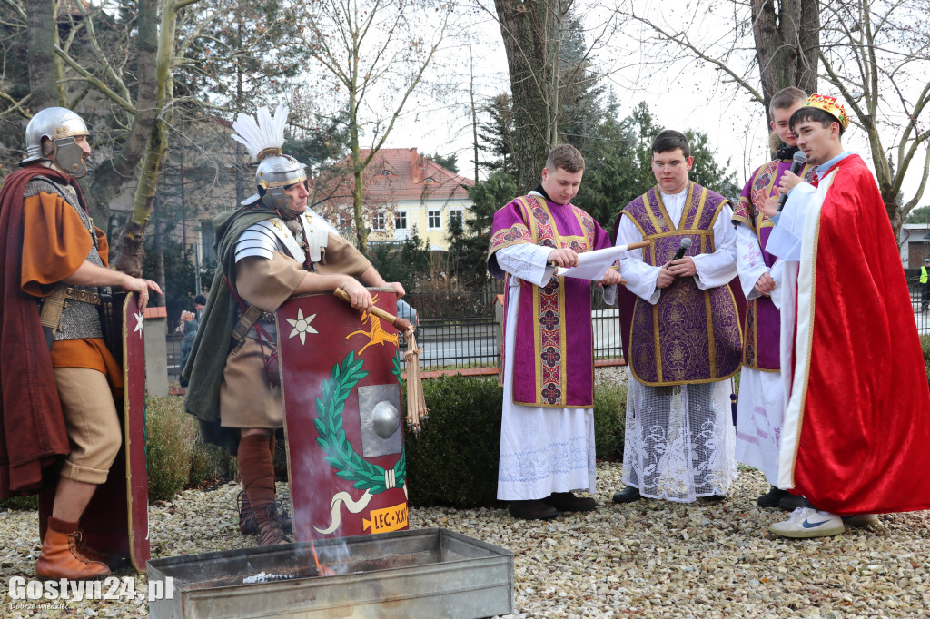 Orszak Trzech Króli przeszedł ulicami Gostynia