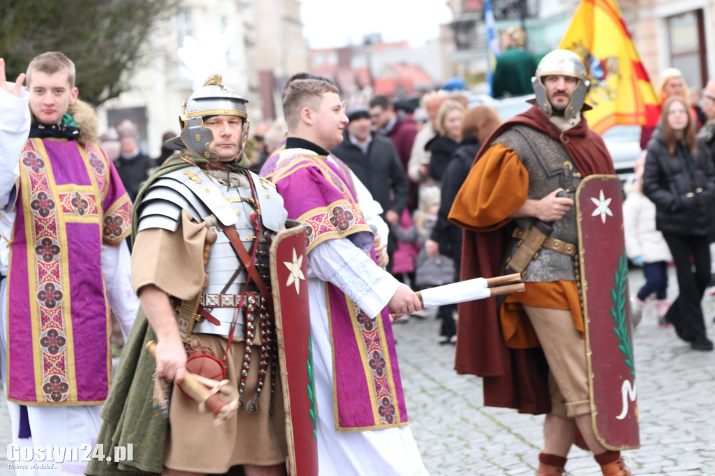 Orszak Trzech Króli przeszedł ulicami Gostynia