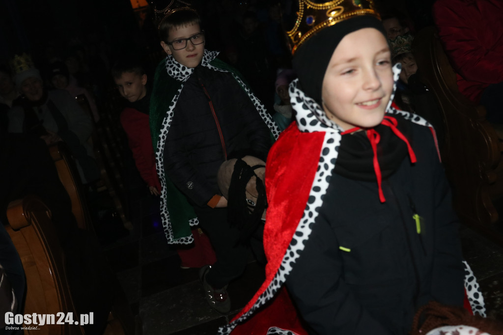 Orszak Trzech Króli na ulicach Pogorzeli