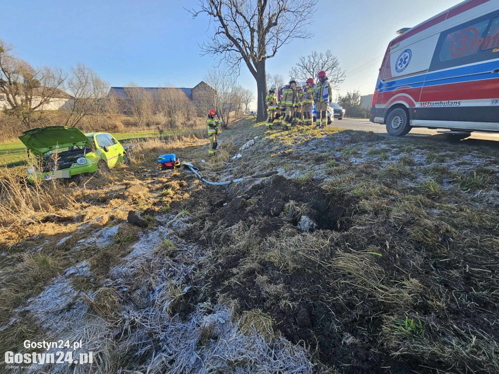 Wypadek samochodu osobowego w Koszkowie