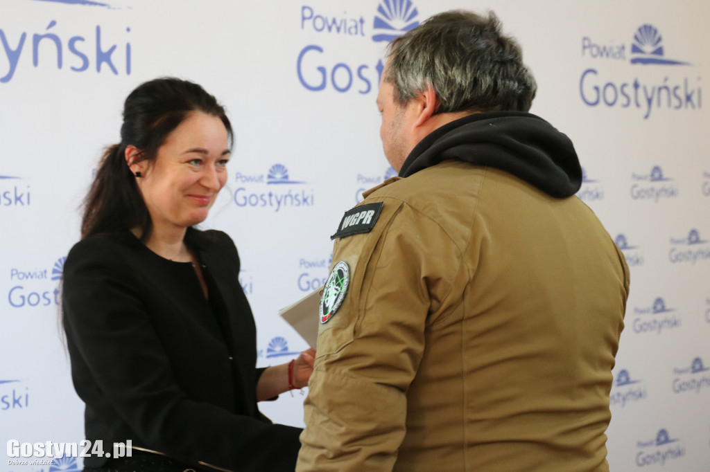 Przekazanie dotacji stowarzyszeniom i organizacjom pozarządowym