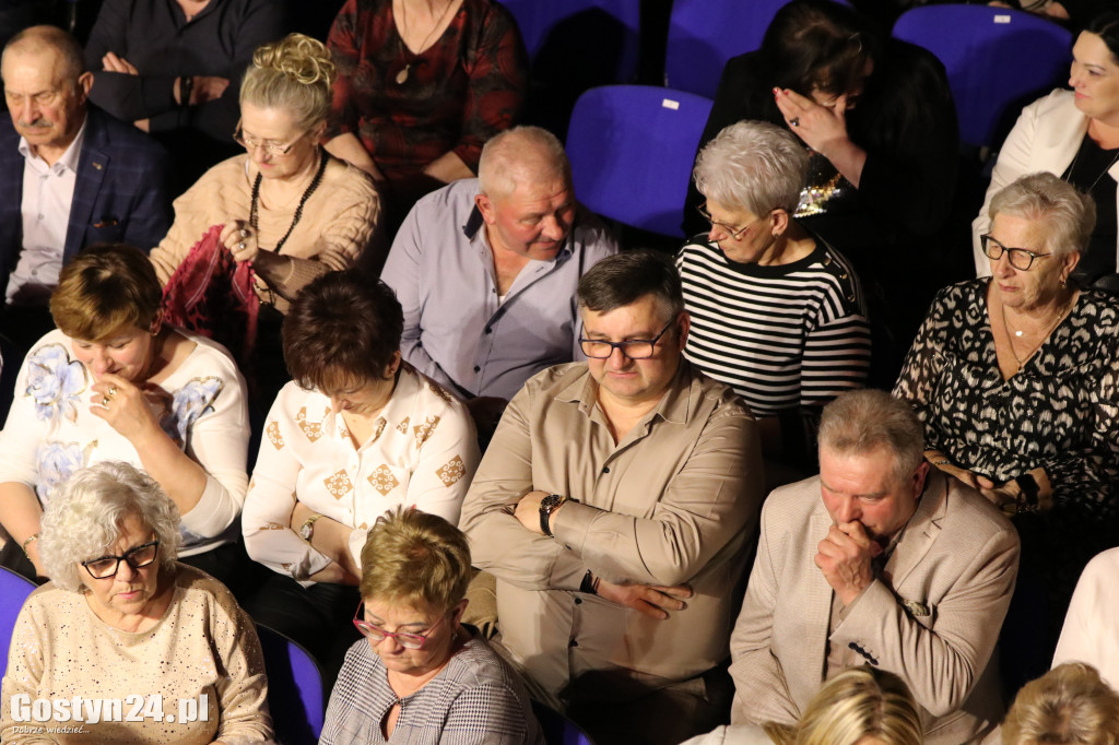 Koncert Pawła Gołeckiego z zespołem w GOK Hutnik