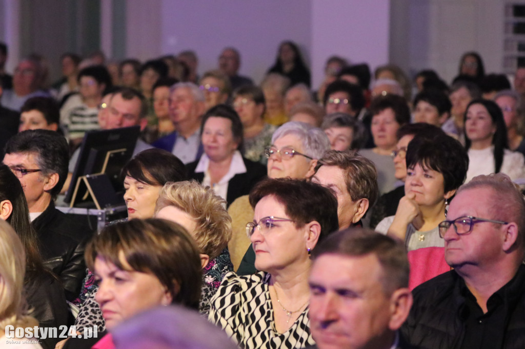 Koncert z okazji Dnia Kobiet i Mężczyzn w Pępowie