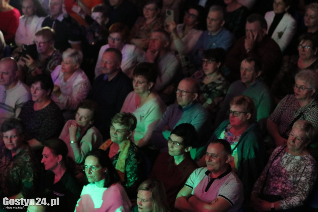 Koncert Pawła Gołeckiego z zespołem w GOK Hutnik