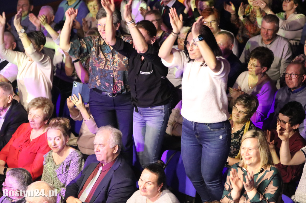 Koncert Pawła Gołeckiego z zespołem w GOK Hutnik