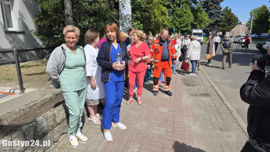 Protest przed gostyńskim szpitalem