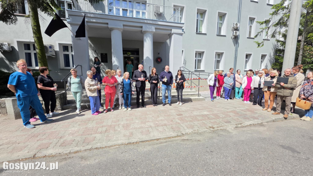 Protest przed gostyńskim szpitalem