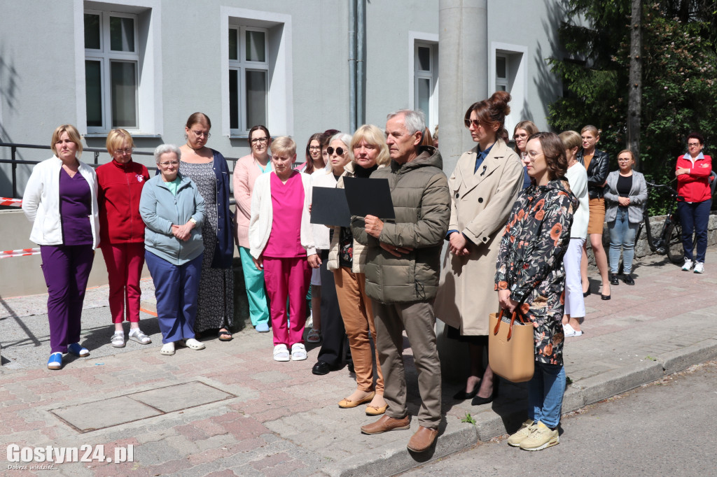 Protest przed gostyńskim szpitalem