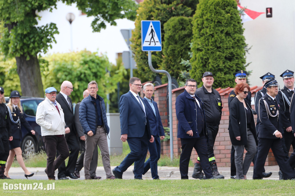 Powiatowe Obchody Dnia Strażaka w Piaskach