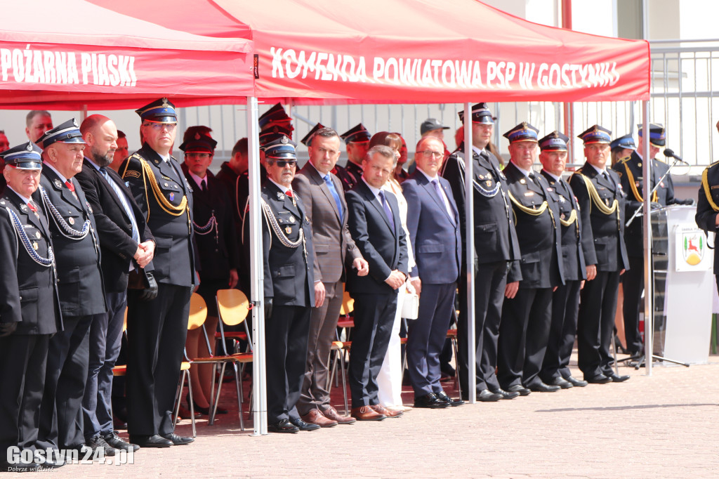 Powiatowe Obchody Dnia Strażaka w Piaskach