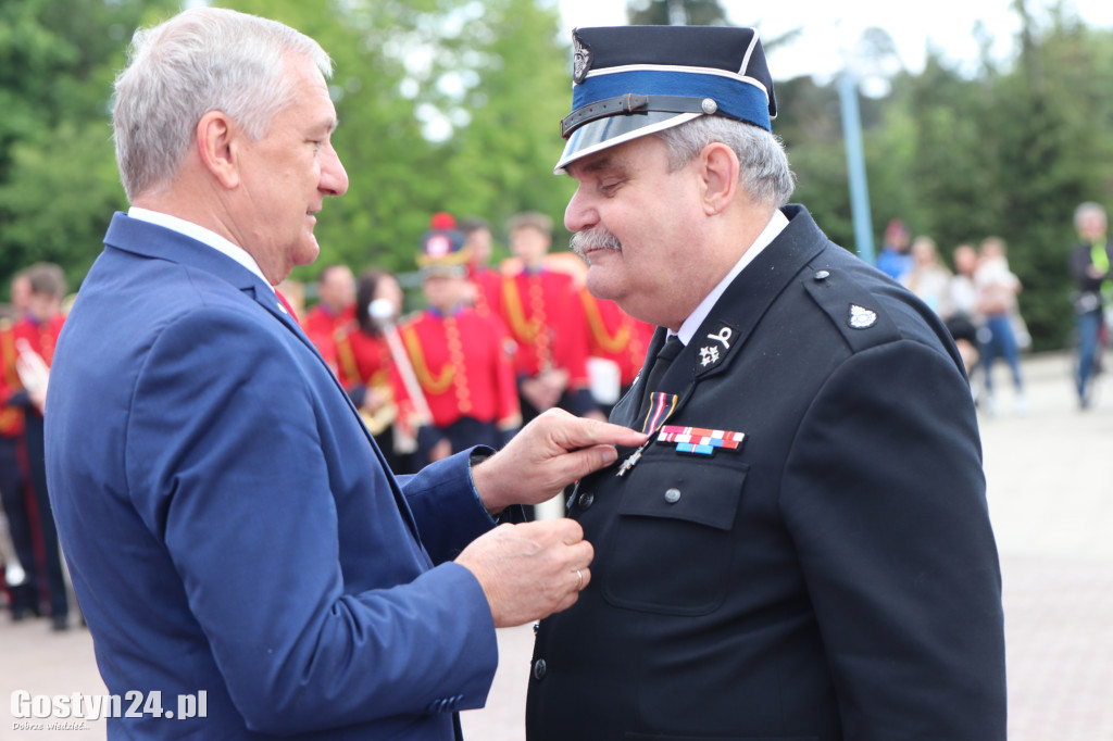 Powiatowe Obchody Dnia Strażaka w Piaskach