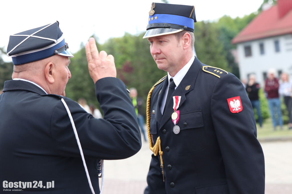 Powiatowe Obchody Dnia Strażaka w Piaskach