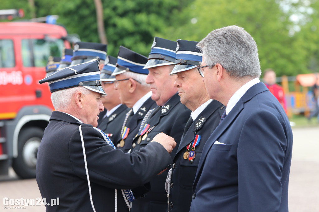 Powiatowe Obchody Dnia Strażaka w Piaskach