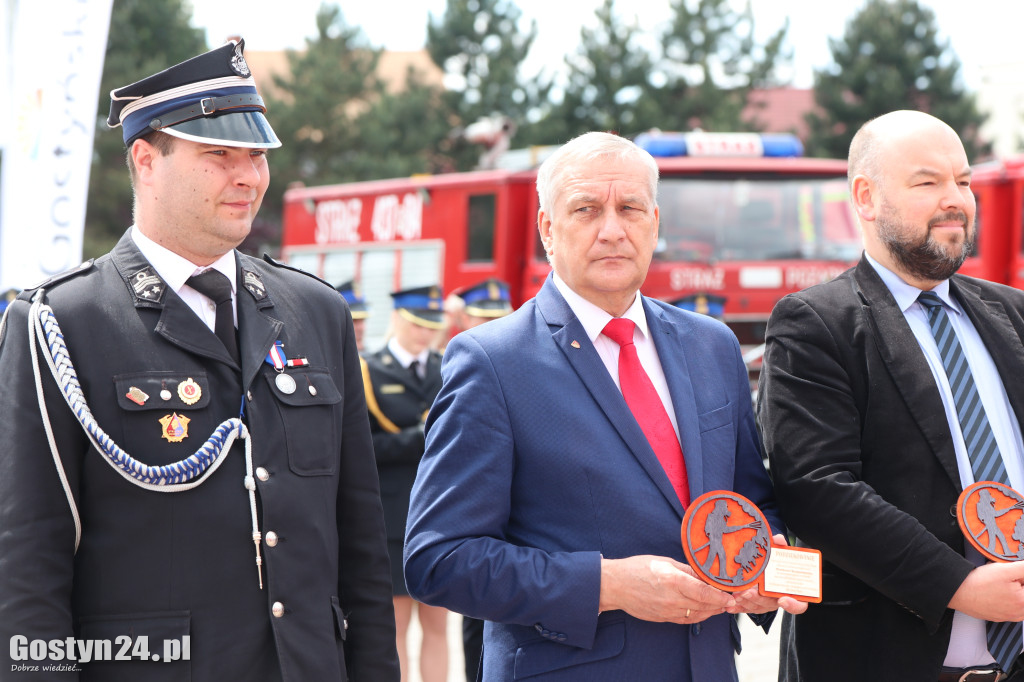 Powiatowe Obchody Dnia Strażaka w Piaskach