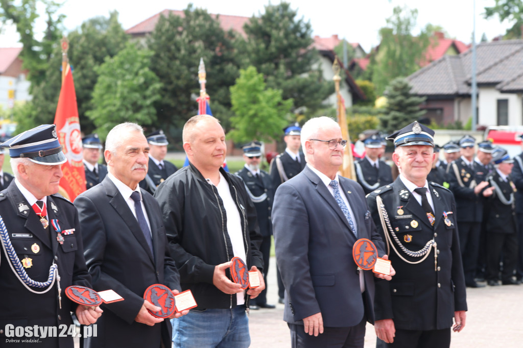 Powiatowe Obchody Dnia Strażaka w Piaskach