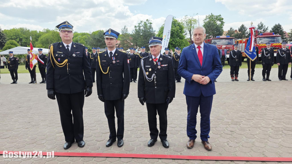 Powiatowe Obchody Dnia Strażaka w Piaskach