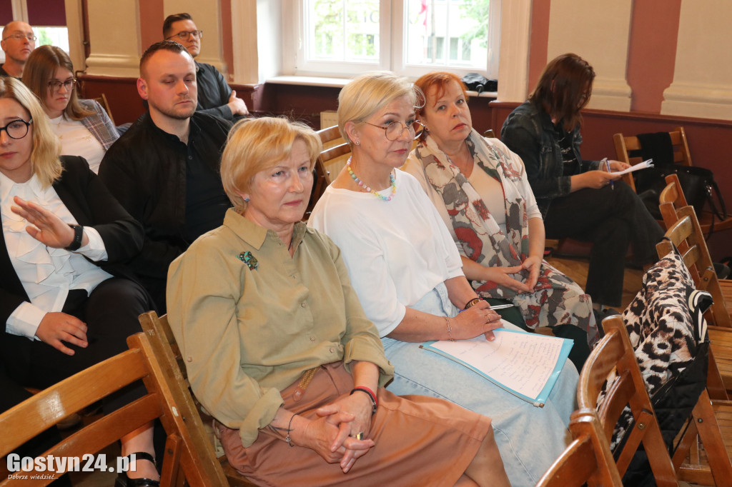 Spotkanie w sprawie planowanej likwidacji porodówki w Gostyniu