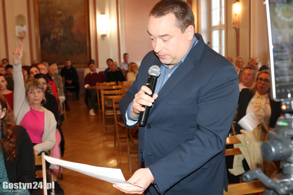 Spotkanie w sprawie planowanej likwidacji porodówki w Gostyniu