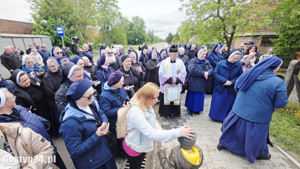 Odsłonięcie tablicy w Podrzeczu