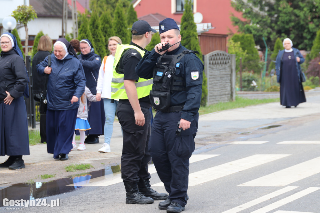 Odsłonięcie tablicy w Podrzeczu