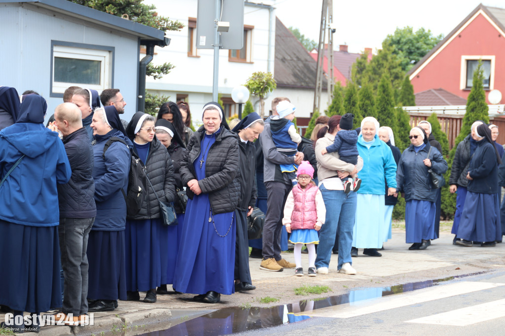 Odsłonięcie tablicy w Podrzeczu