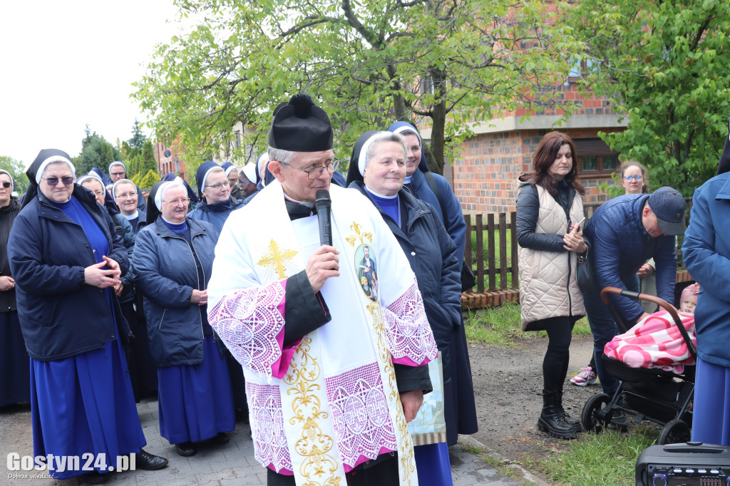 Odsłonięcie tablicy w Podrzeczu