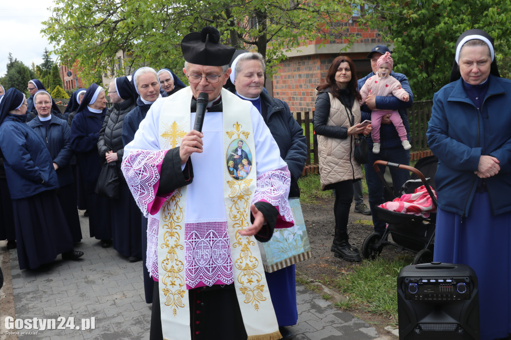 Odsłonięcie tablicy w Podrzeczu